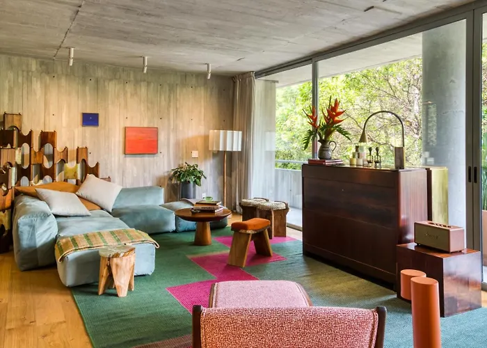 2br Perfect Location Designer's Luxury Apartment